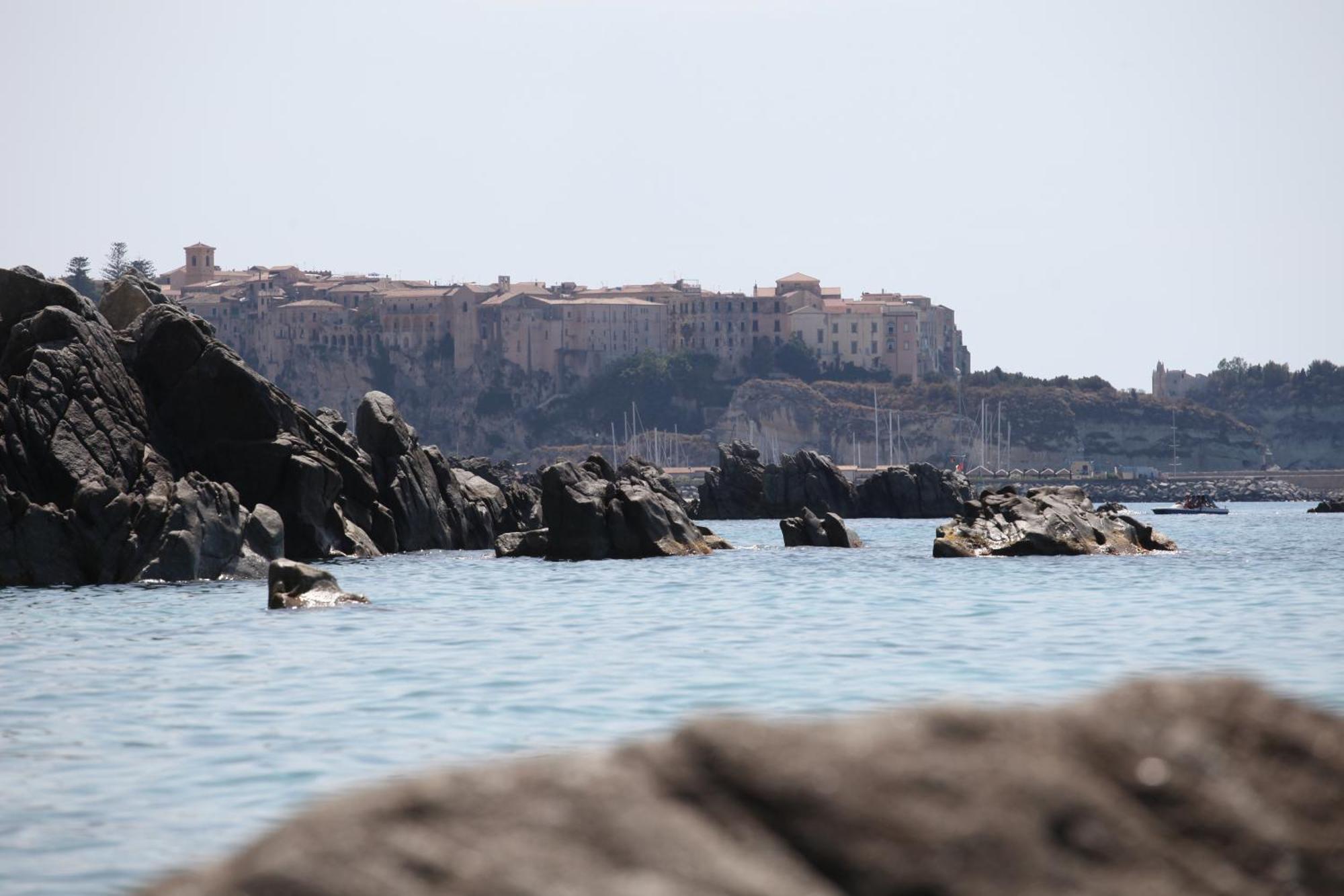 Residence Porto Ulisse Parghelia Buitenkant foto